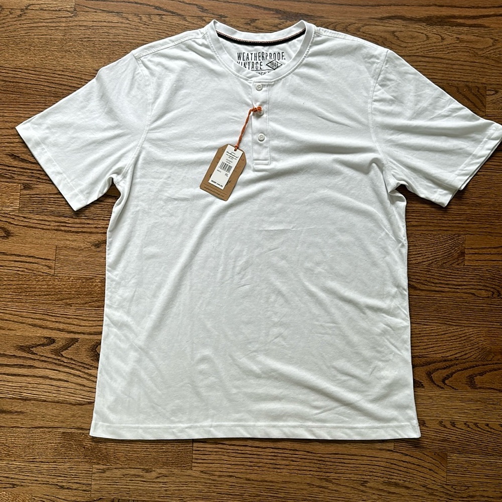 NWT men’s weatherproof white Henley. Size XL